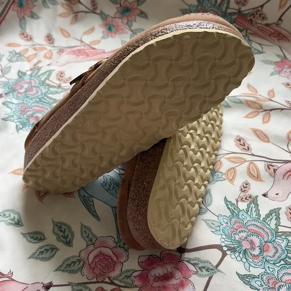 Birkenstock Buckley Oiled Leather Clog - Picture 5 of 7